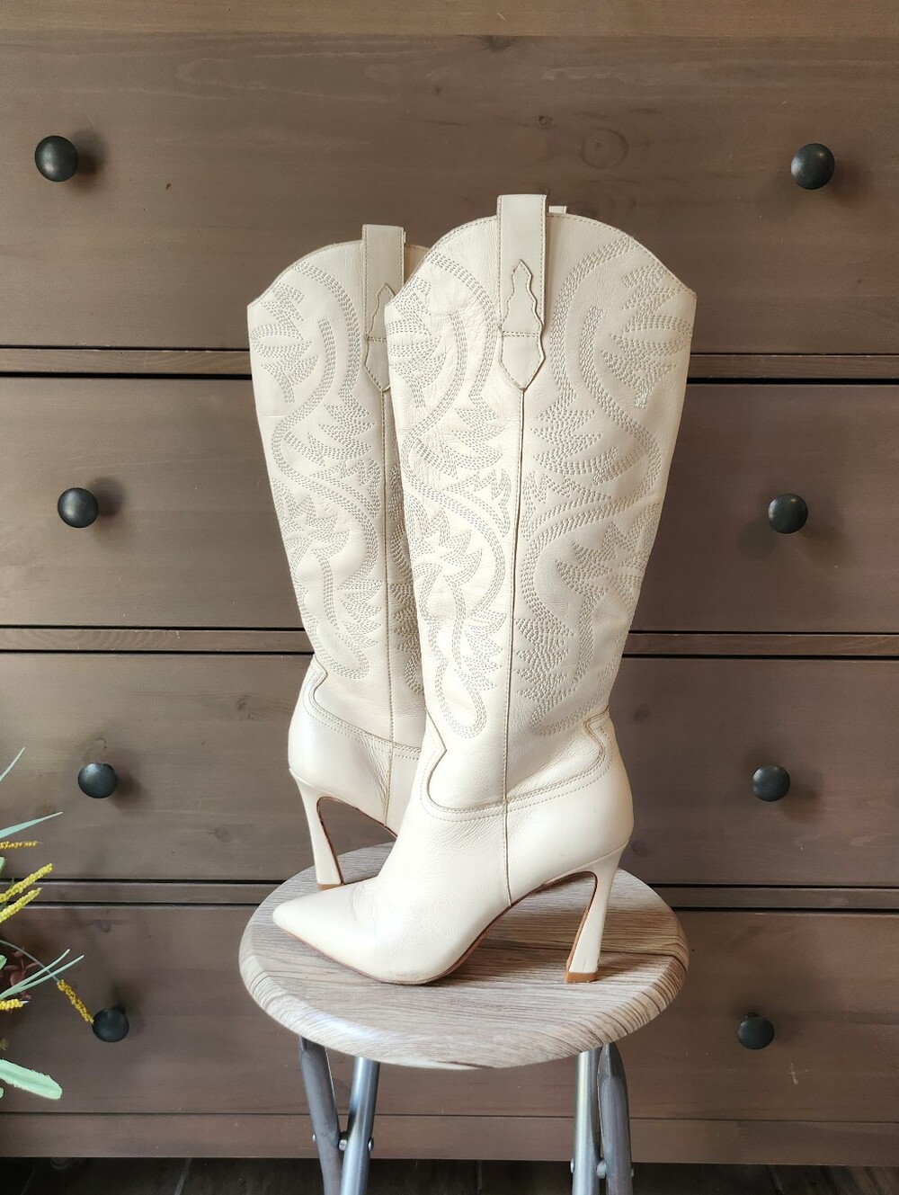 Antonio Melani Cream Embroidered Western stiletto Boots